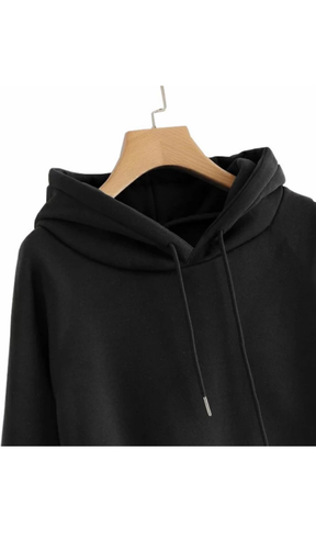 Men Full sleeve Black solid hooded sweatshirt